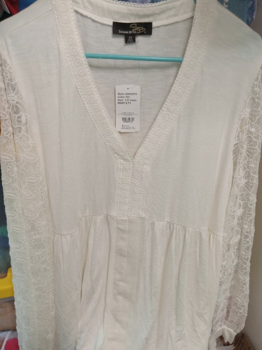 Suzanne Betro  2X Blouse with Lace Sleeves